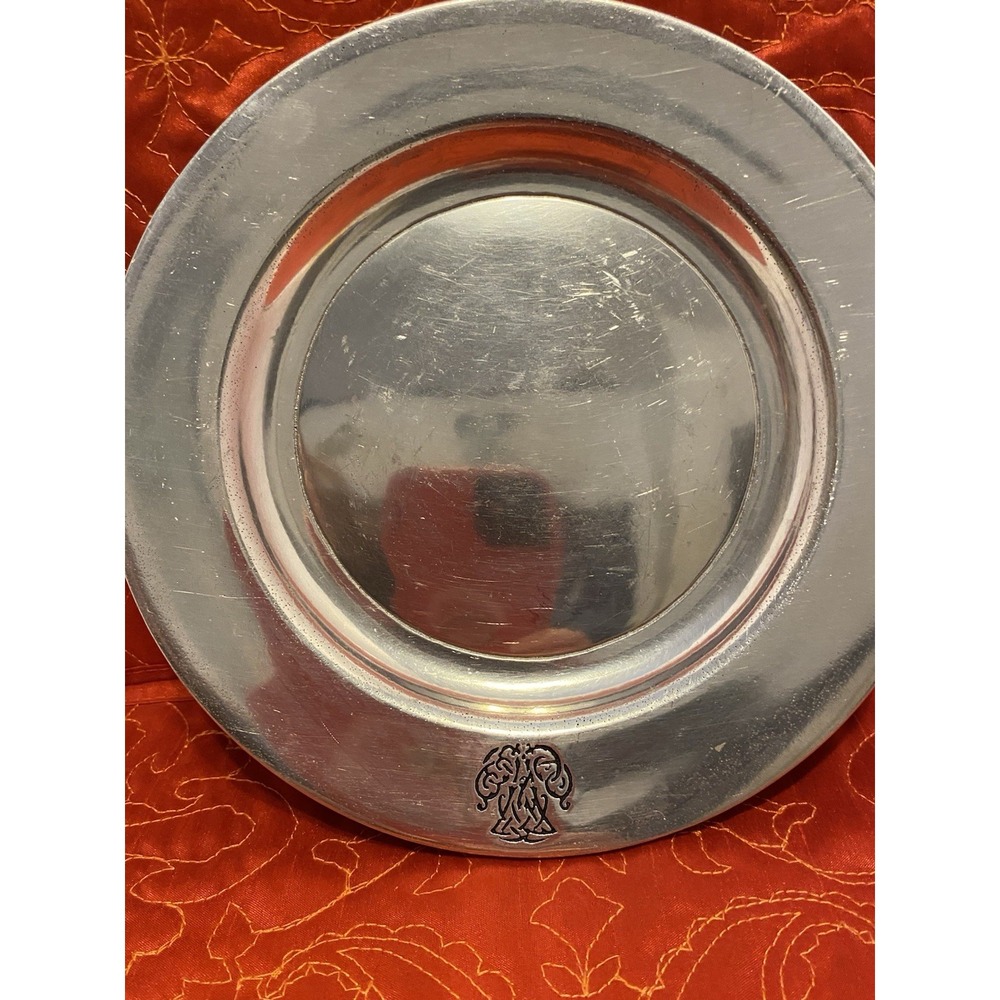 Vintage Silver Wilton Armetale 8" Plate Pewter RWP Colonial Crest "W"
